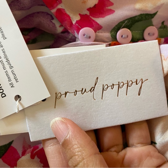 Brand new floral dress with middle slit - Picture 5 of 5